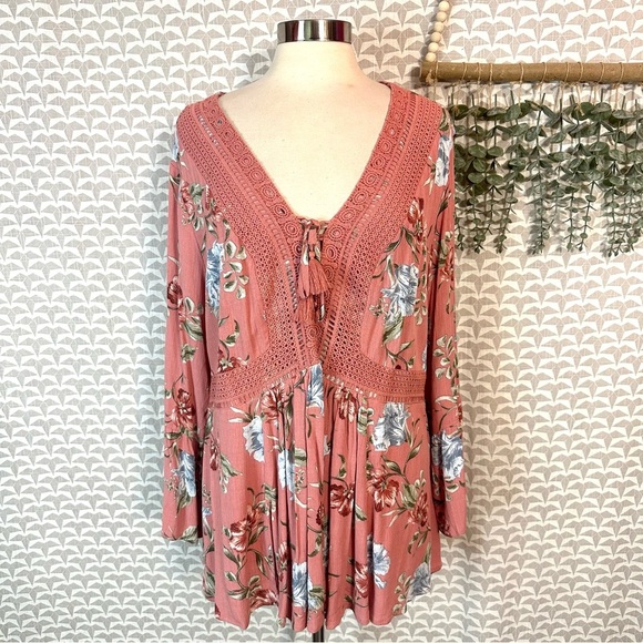 Torrid Babydoll Gauze Crochet Trim Floral Lace-Up Top Dusty Coral Plus Size 1 1X - Picture 6 of 14